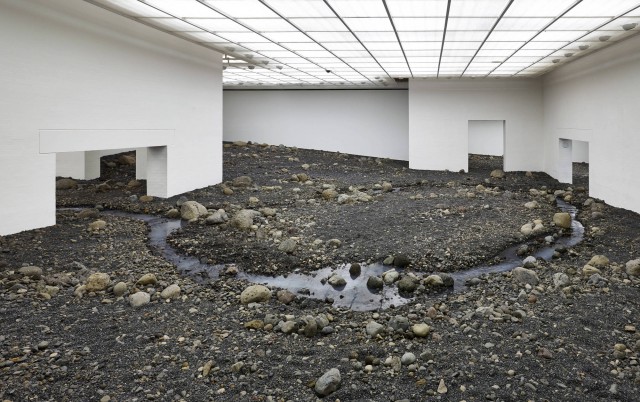 indoor-riverbed-at-danish-museum_cf017216