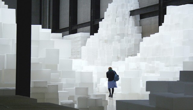 rachel-whiteread-embankment